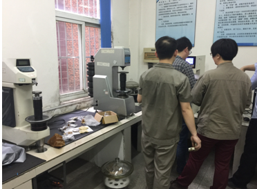 時代硬度實驗室全套產(chǎn)品進行維修、保養(yǎng)